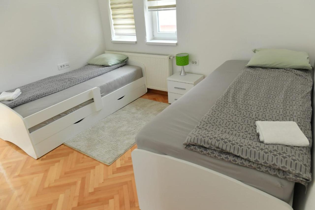 Dobi Apartmani Wing Jagodina Exterior foto